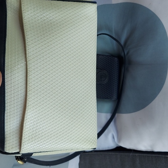 LIZ🔺️CLAIBORNE Vintage 1983 Shoulder Bag & Matching🔺️Wallet & KeyFob Set - Picture 8 of 16